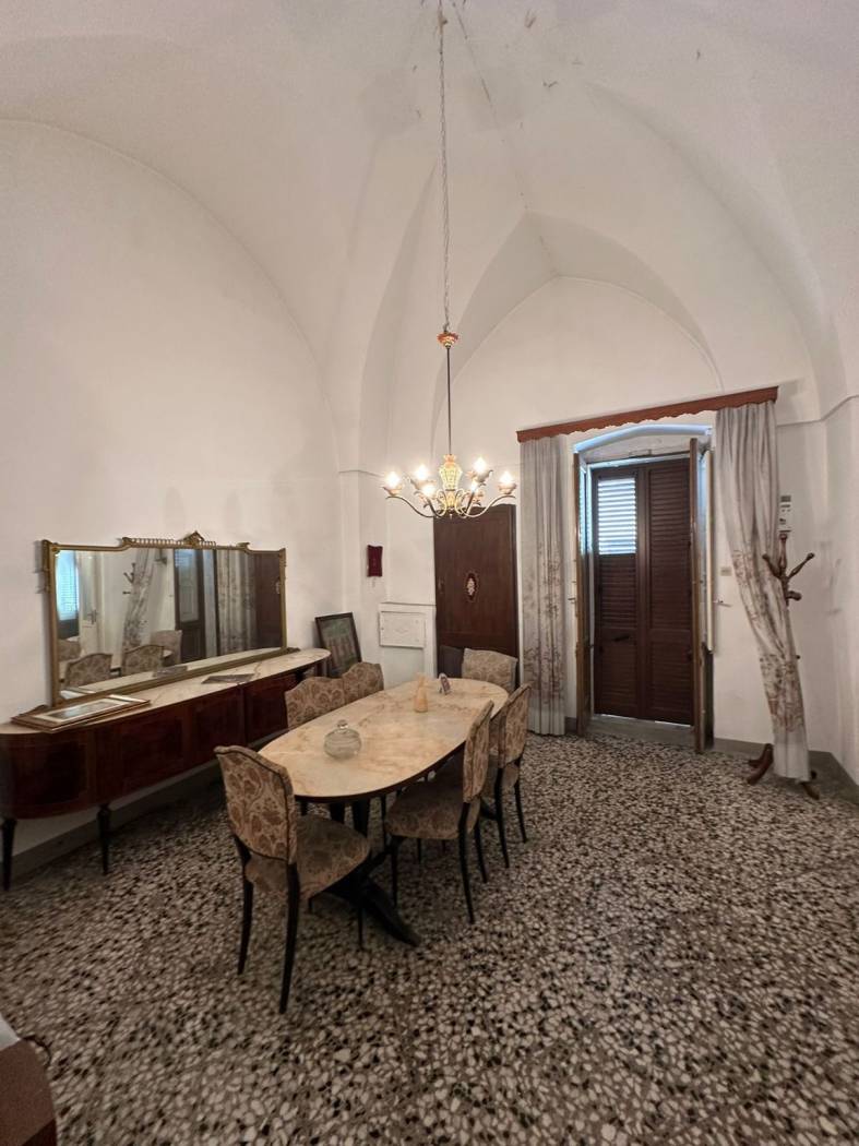 Salone