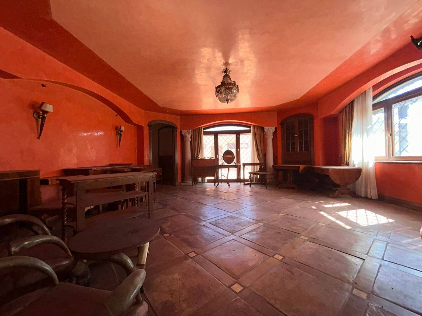 Salone