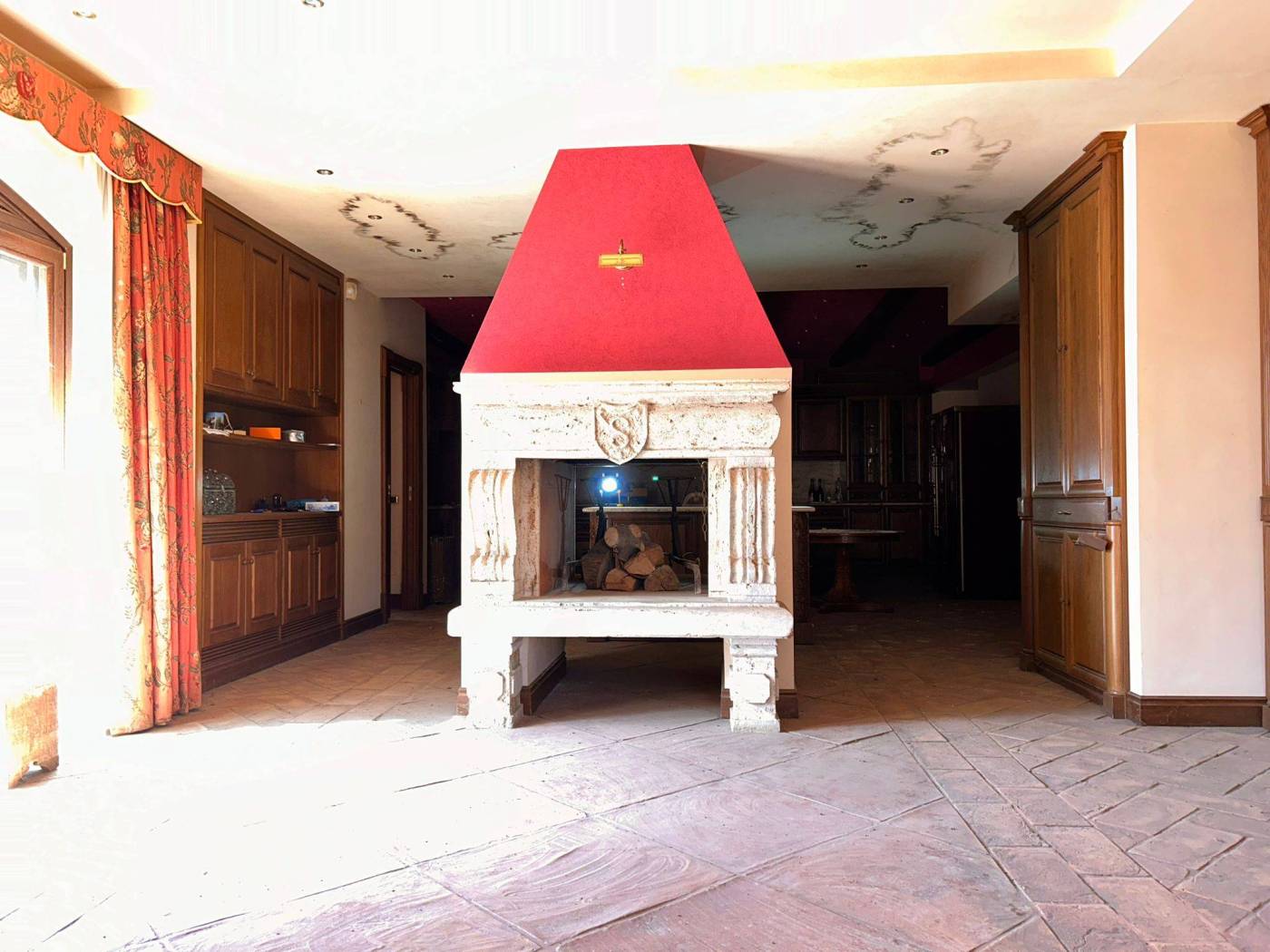 Salone