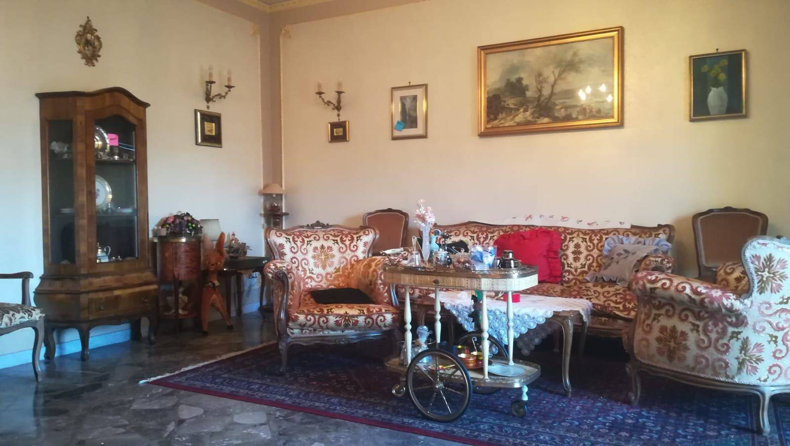 Salone