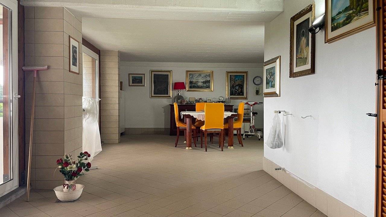 Salone