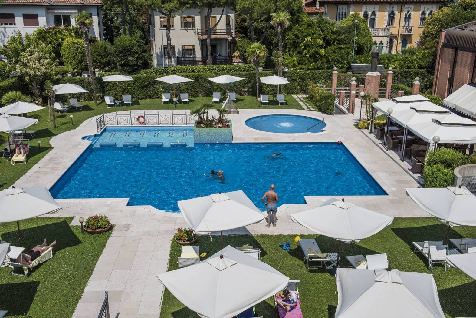 Piscina