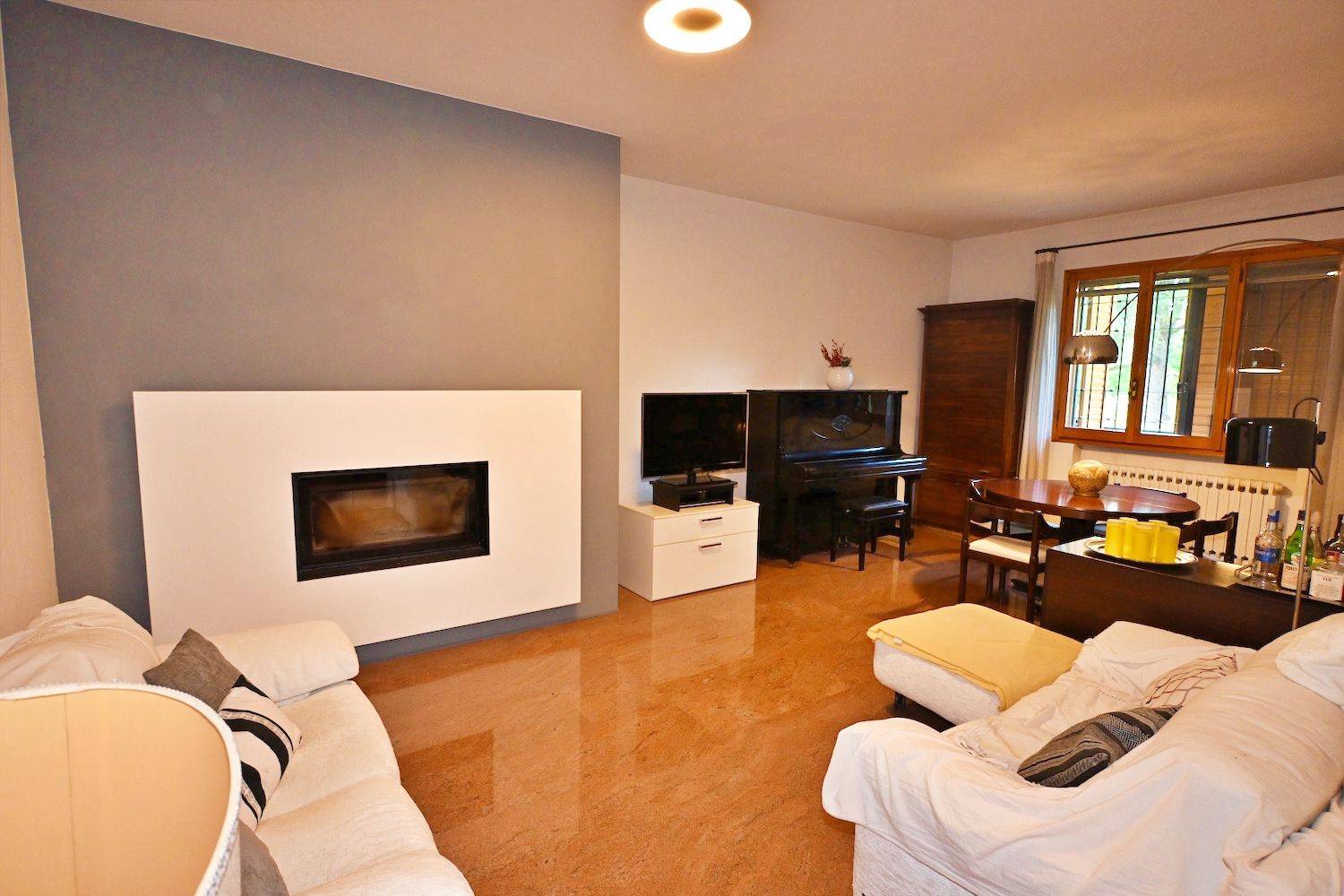 Salone