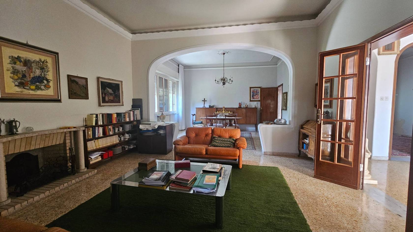 Salone
