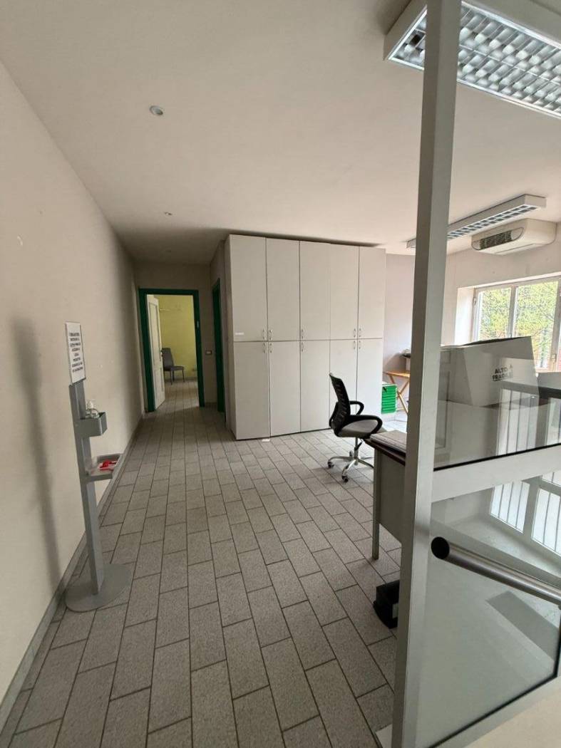 Interno non residenziale Interno non residenziale