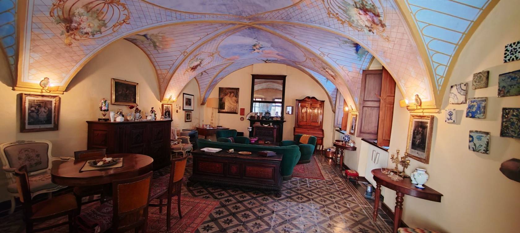 Salone