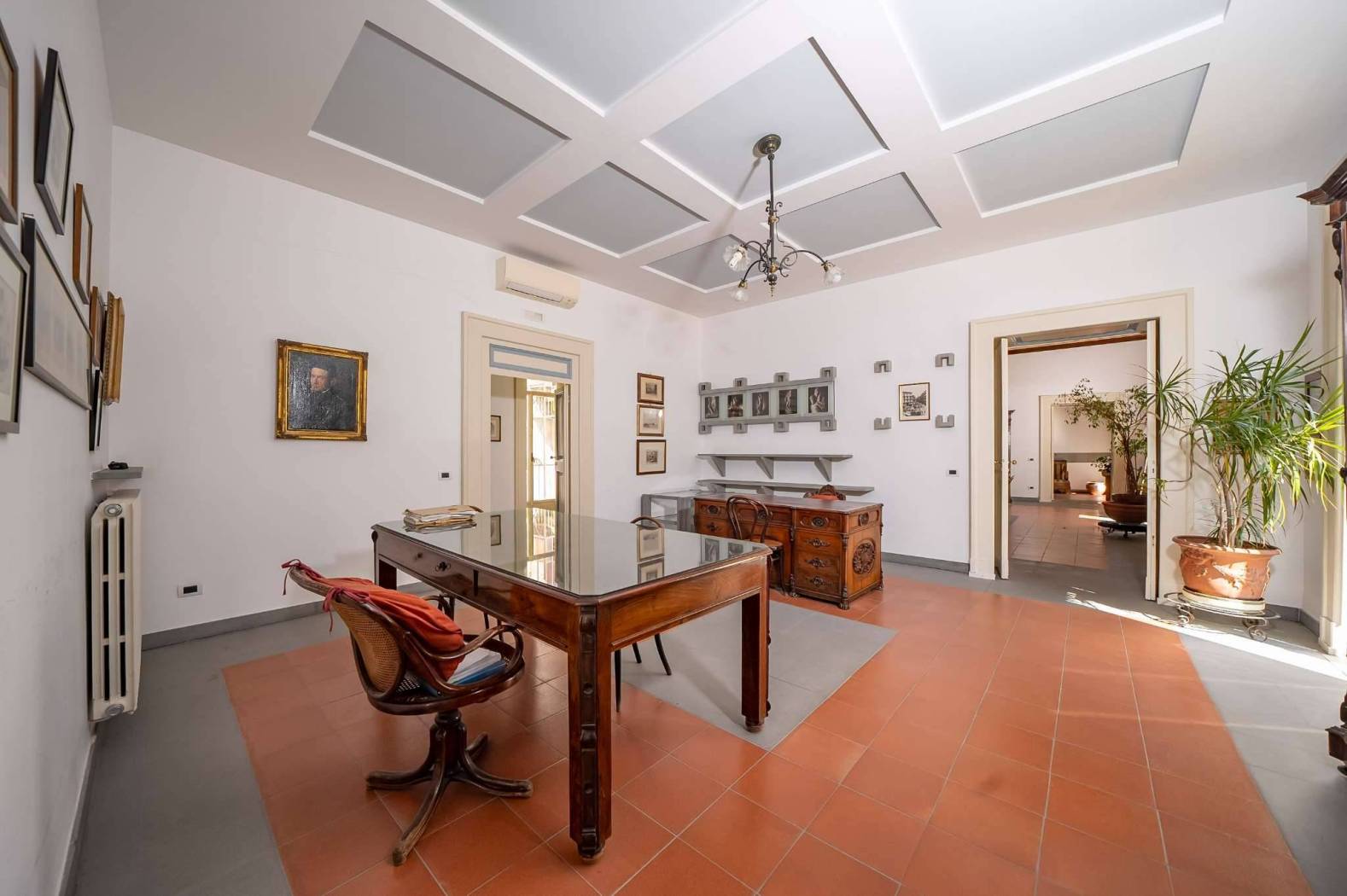 Salone Salone