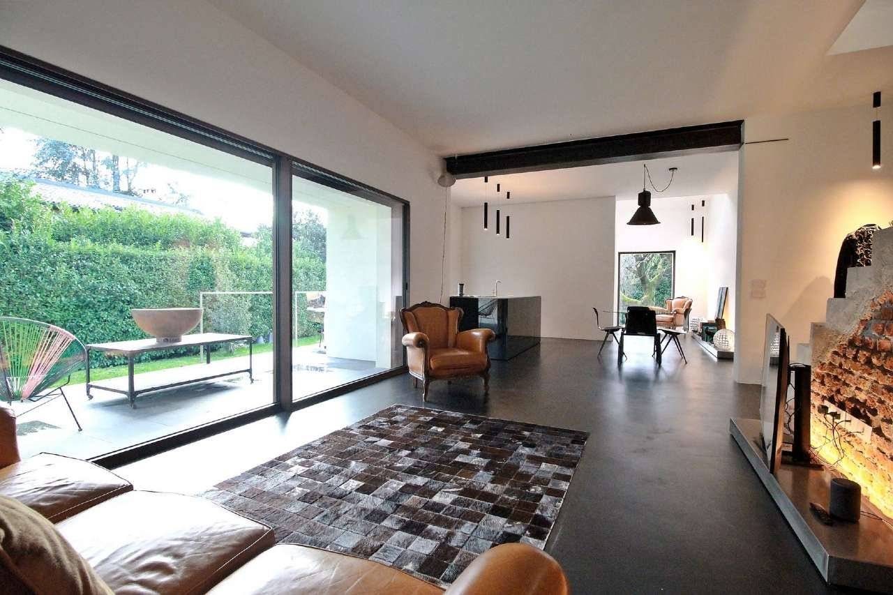 Salone