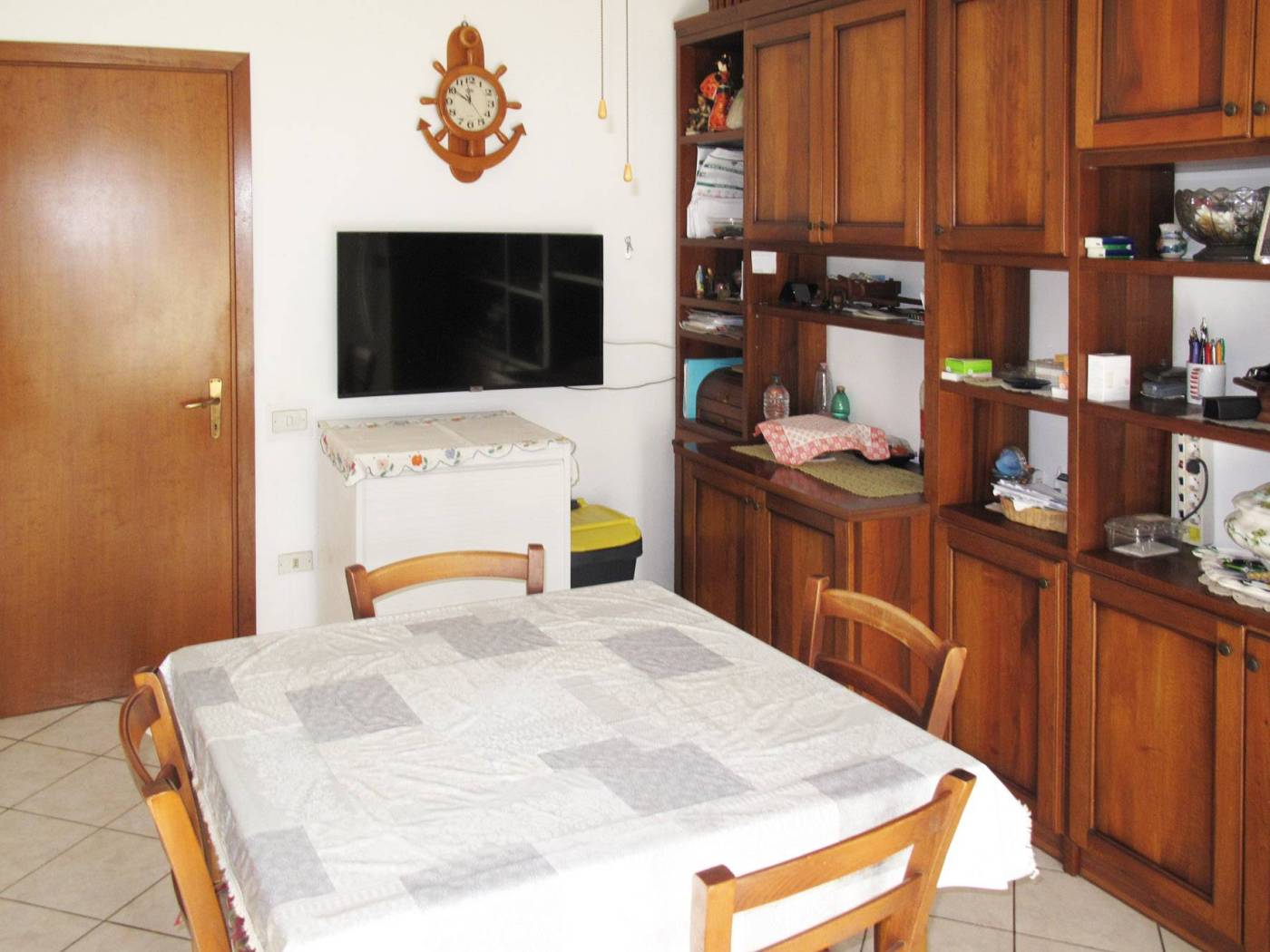 Salone