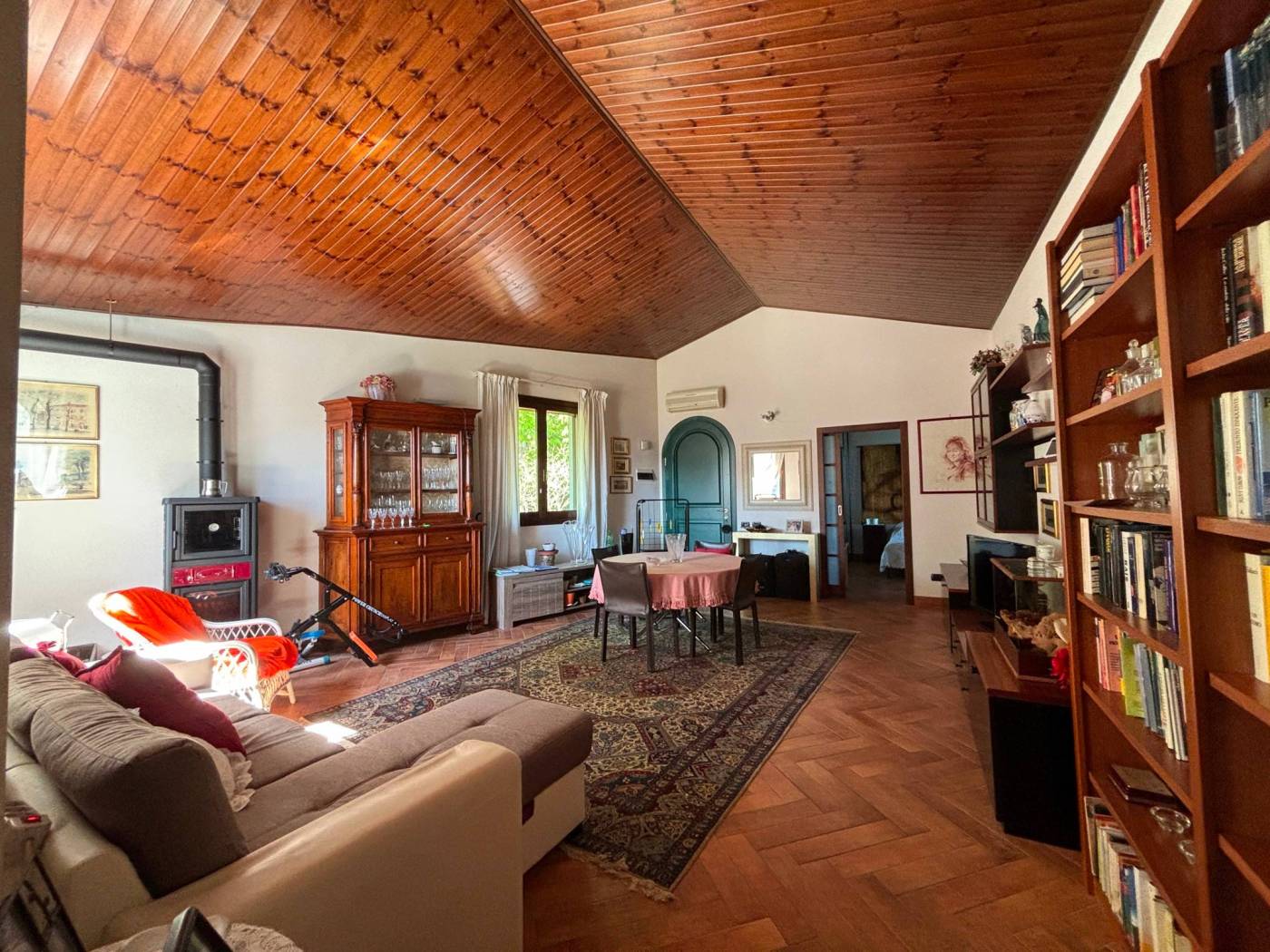 Salone
