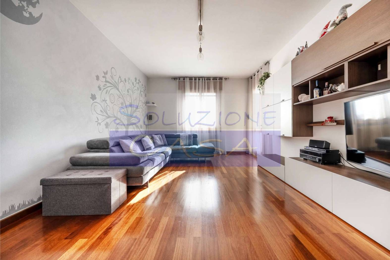 Salone