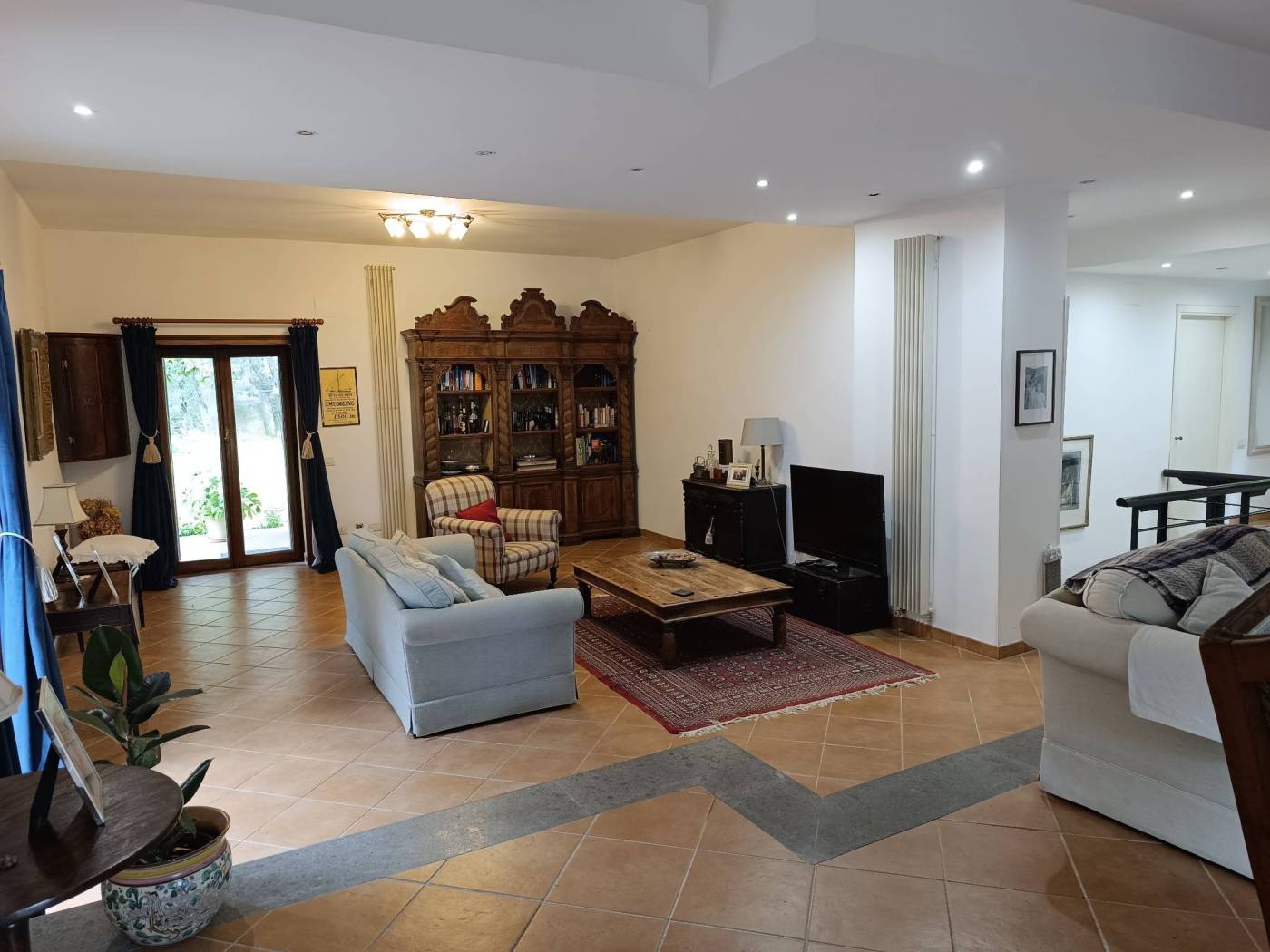 Salone