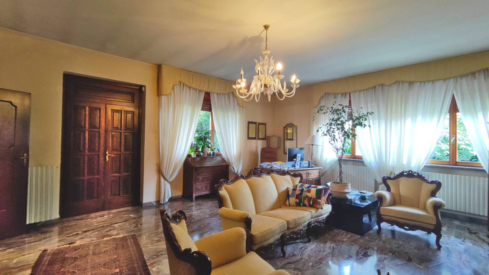 Salone Salone