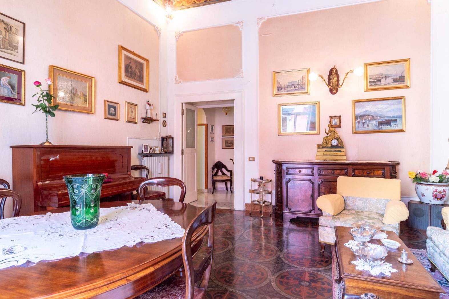 Salone