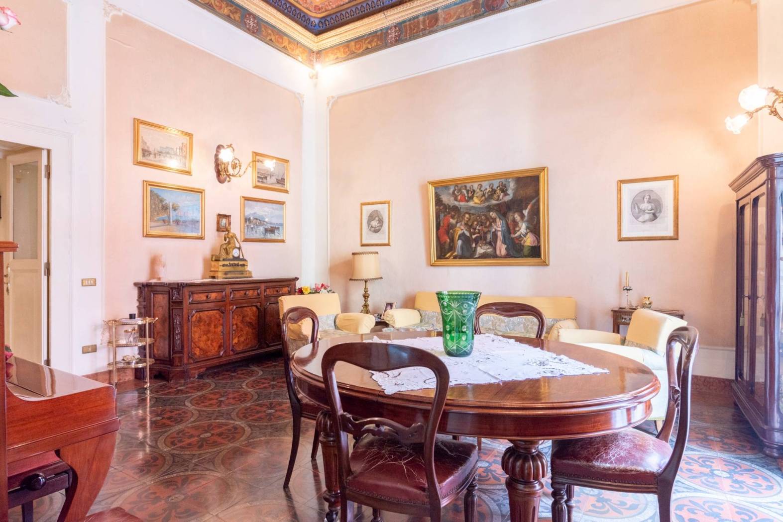 Salone