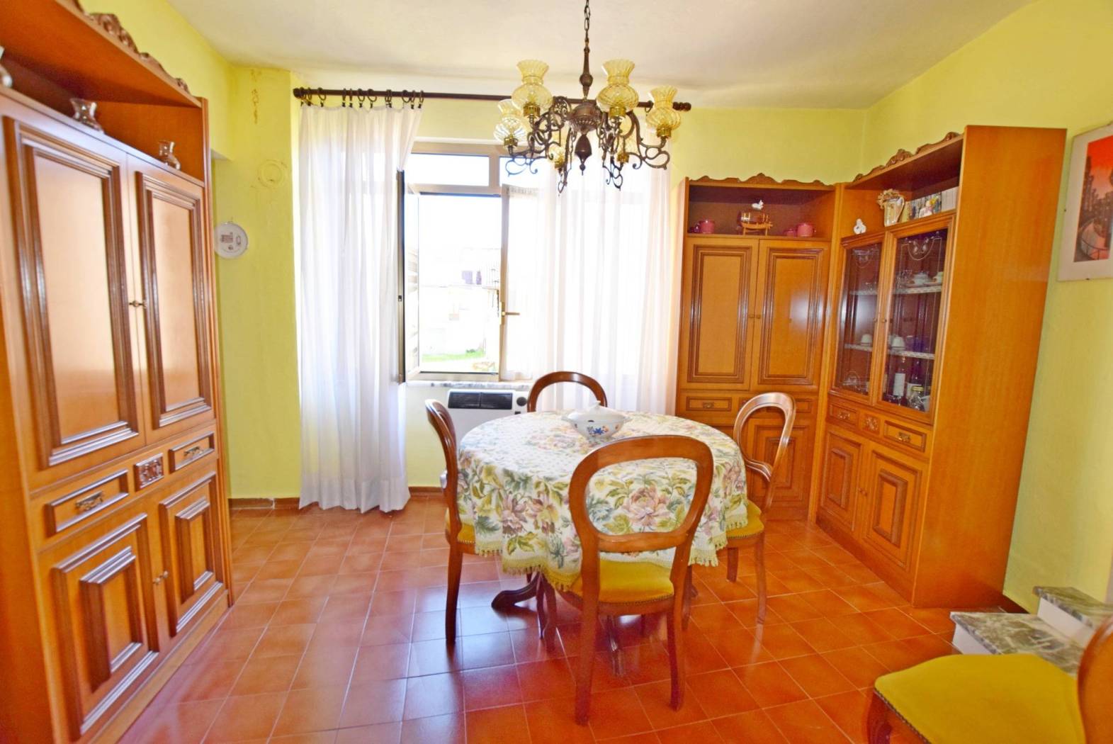 Salone