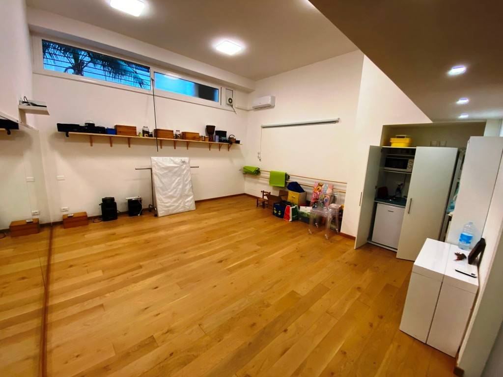 Interno non residenziale Interno non residenziale