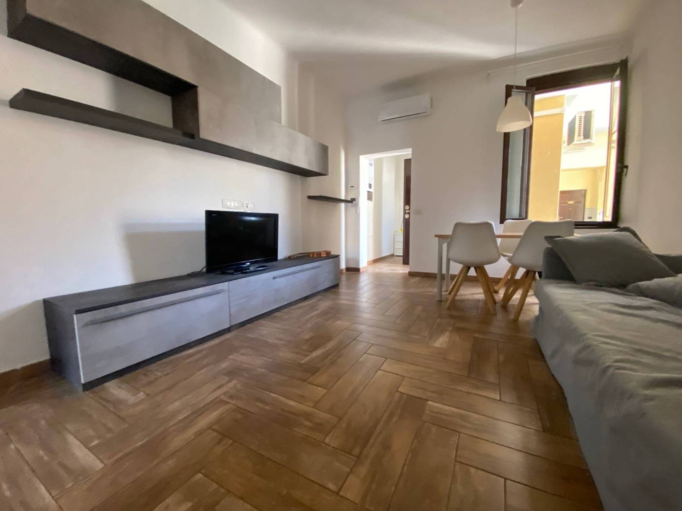 Salone
