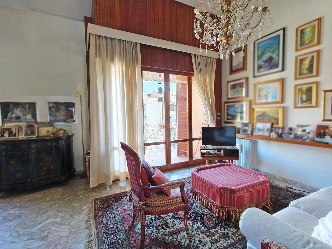 Salone