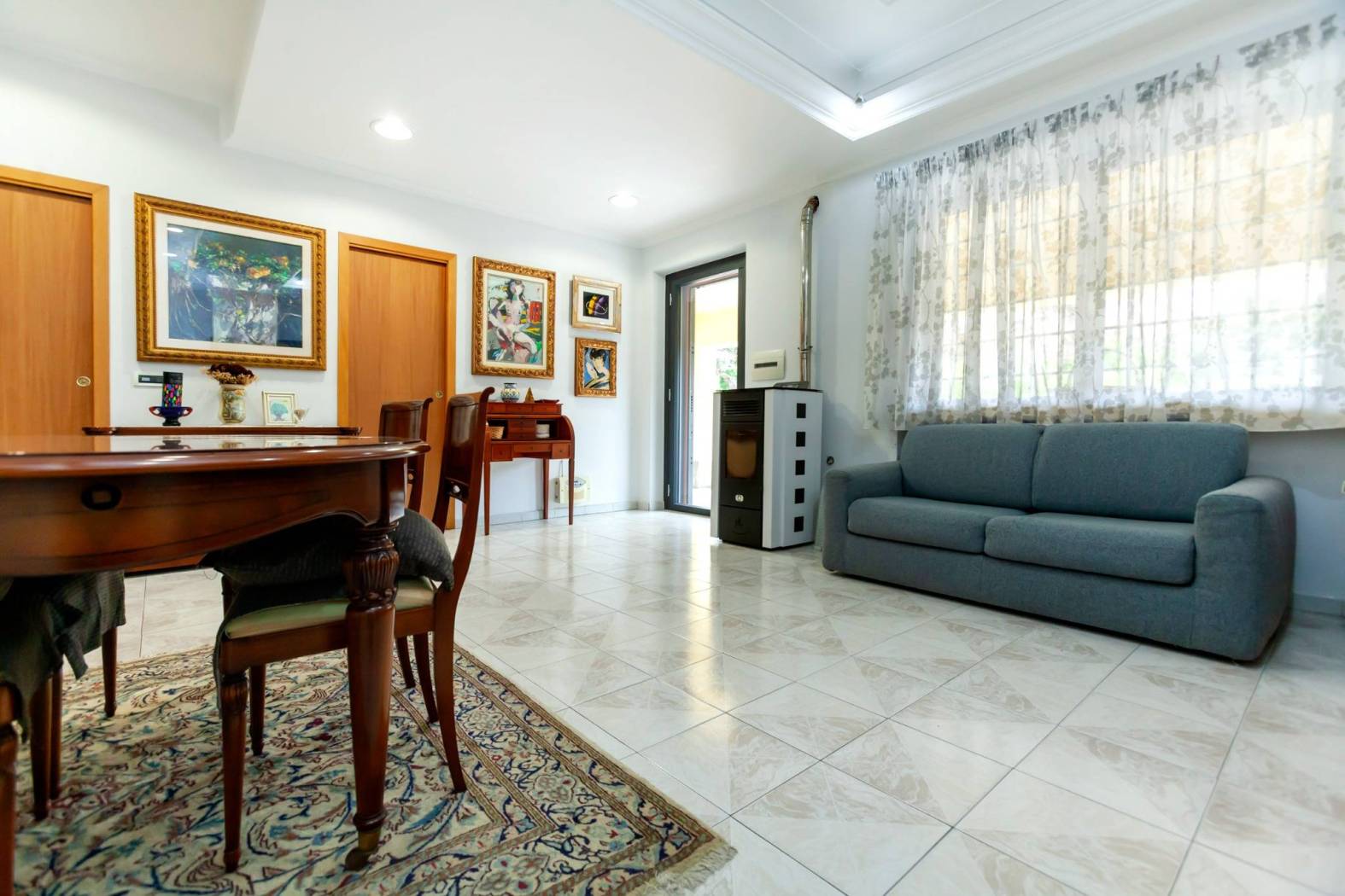 Salone