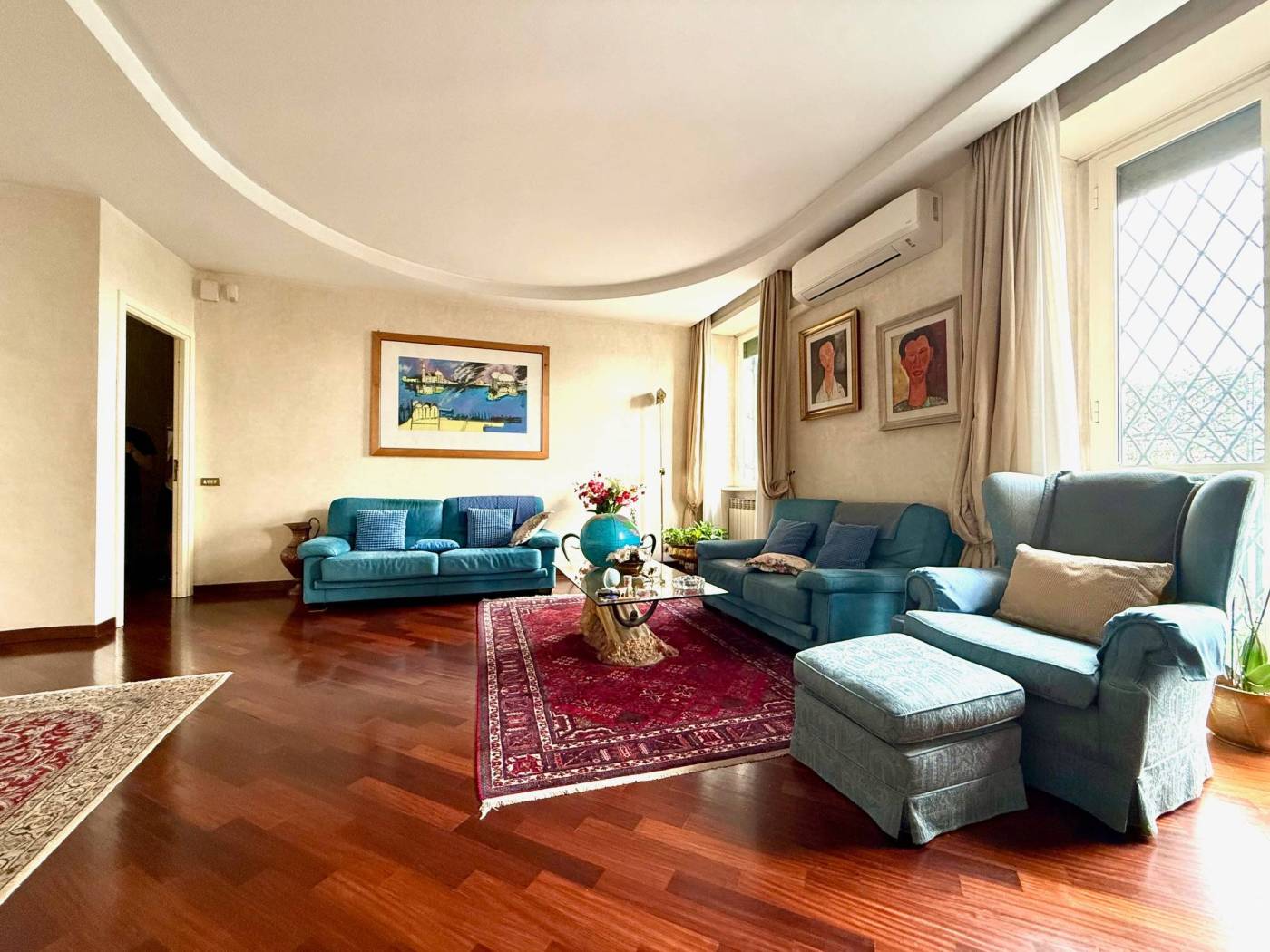 Salone
