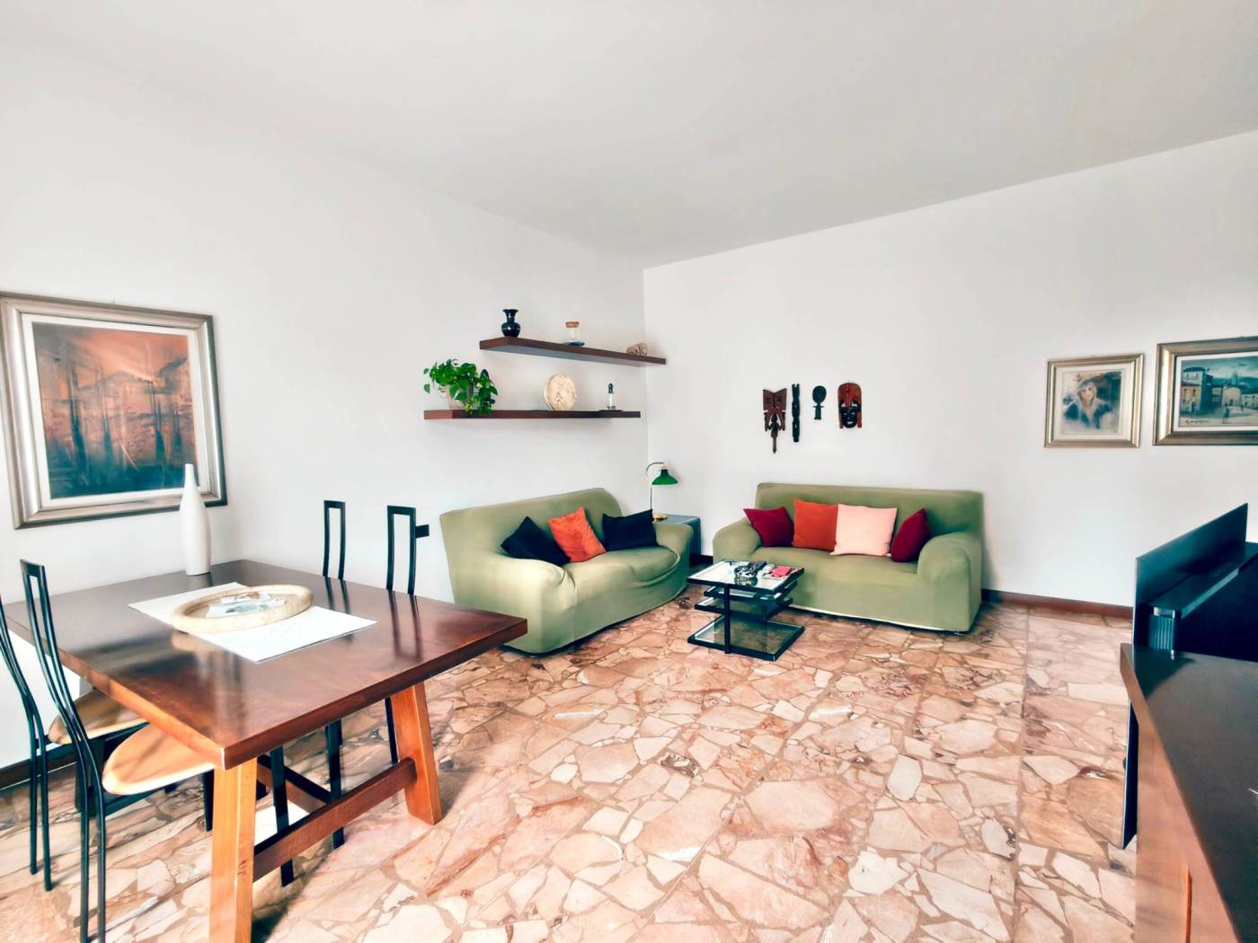 Salone