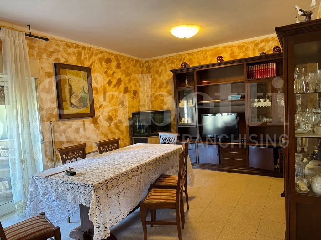 Salone