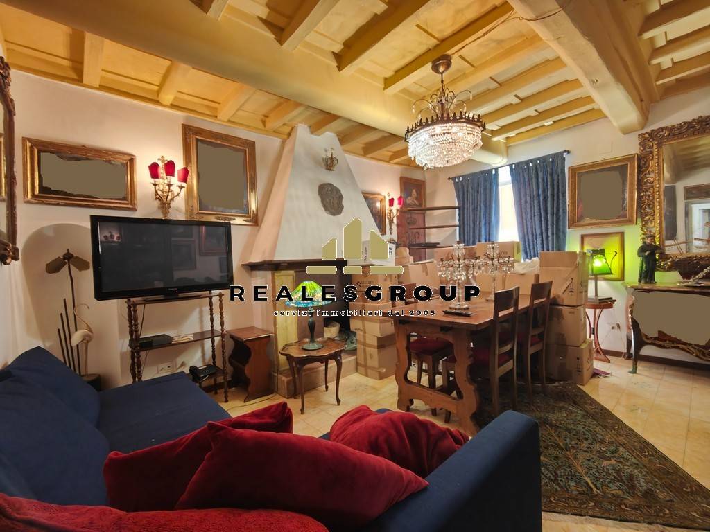 Salone