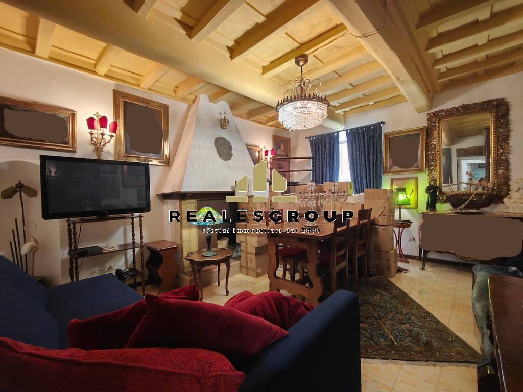 Salone