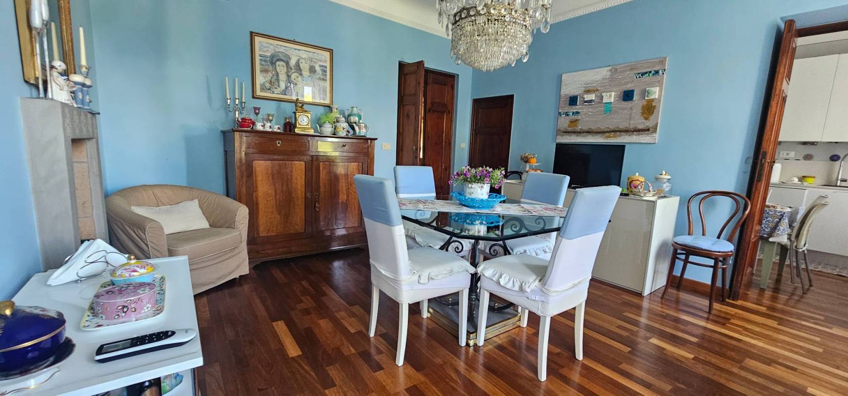 Salone