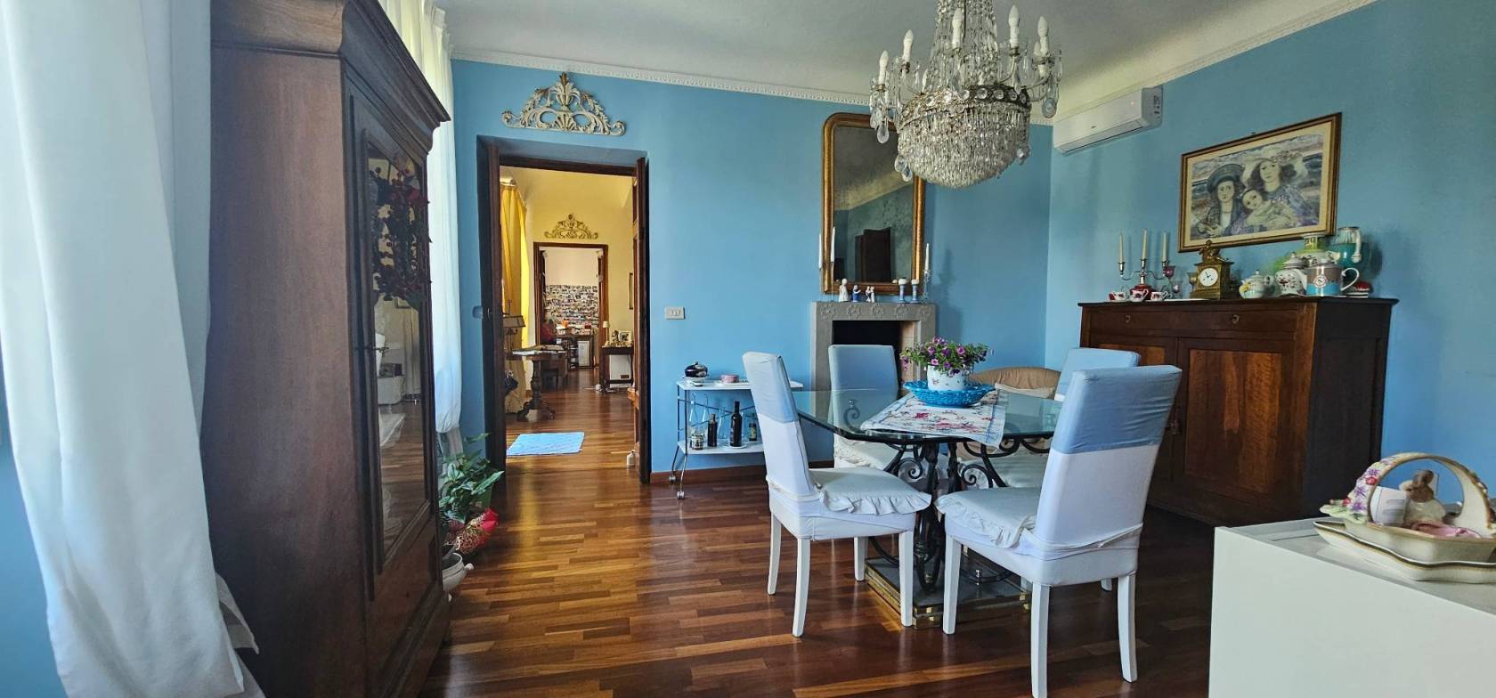 Salone