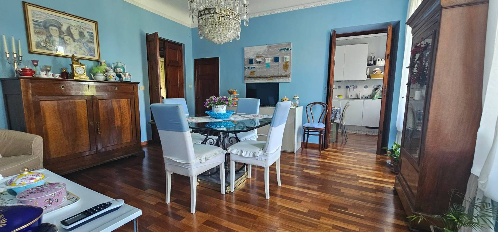 Salone