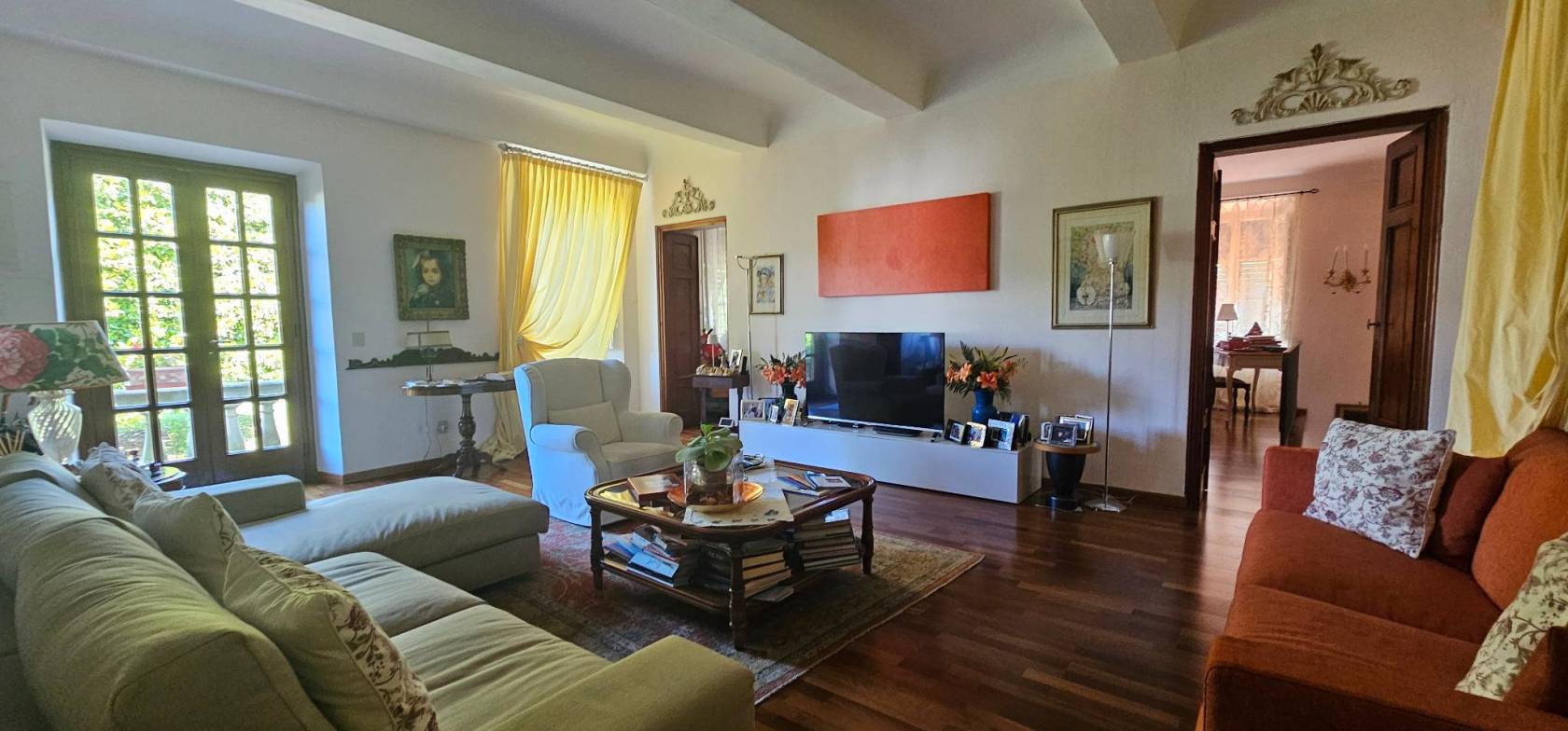 Salone