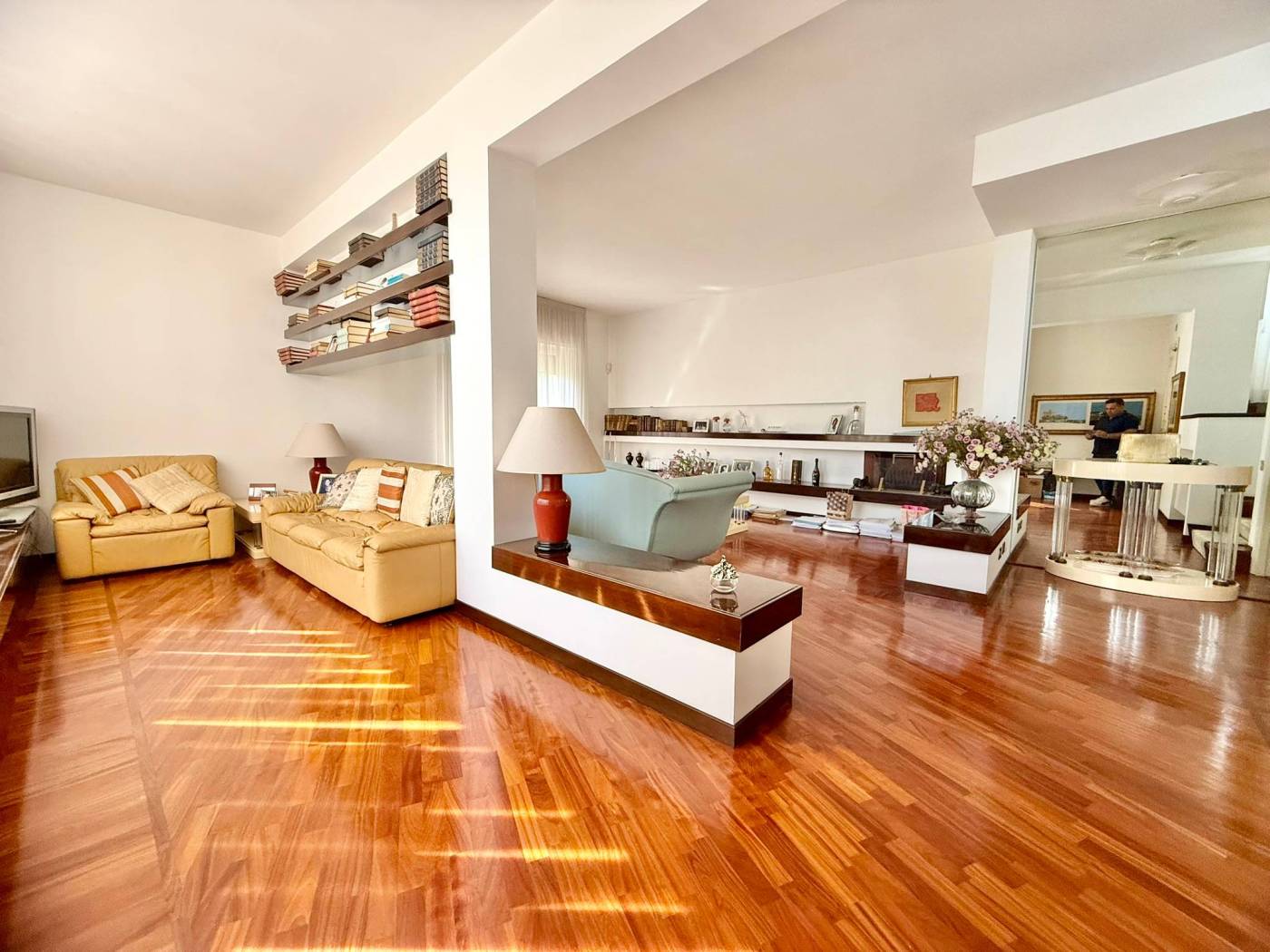 Salone