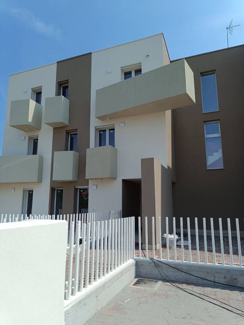 Appartamento ultimo piano in Classe A4. Si presenta il complesso residenziale Aries ad Oriago: in una zona immersa nel verde ma comodissima a tutti 