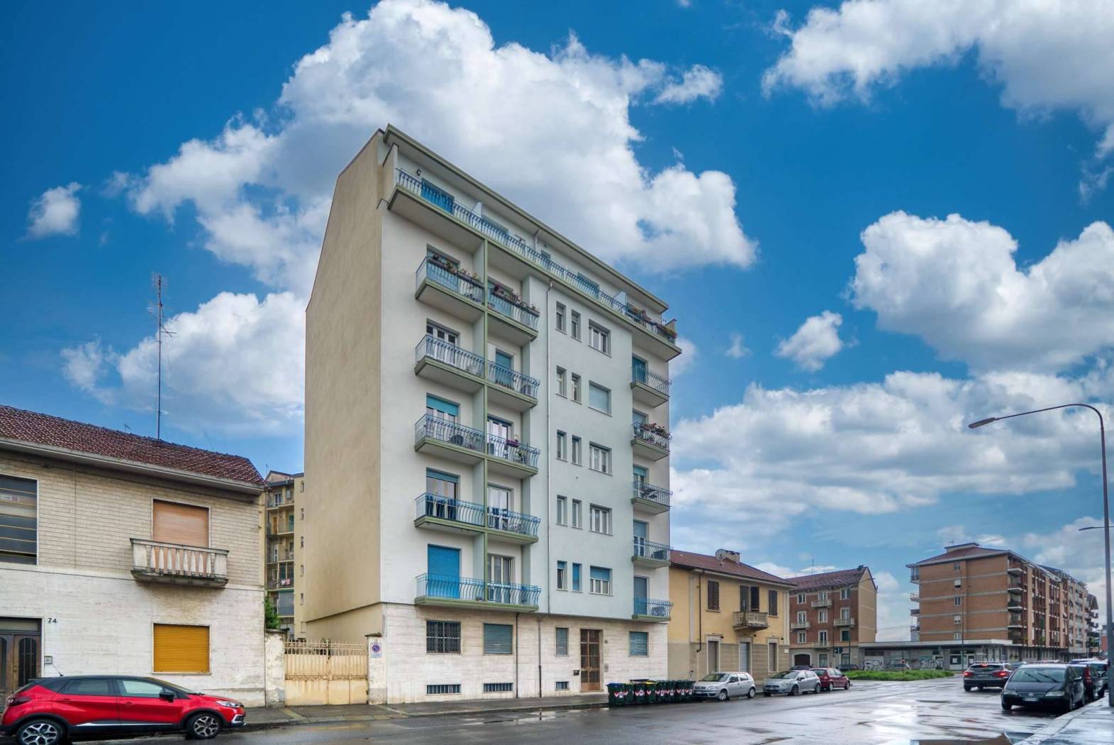 Rif: VIA FORLI' - Zona Lucento e precisamente in Via Forlì, nelle immediate vicinanze di Corso Potenza e Via Val della Torre, zona ricca di tutti i 