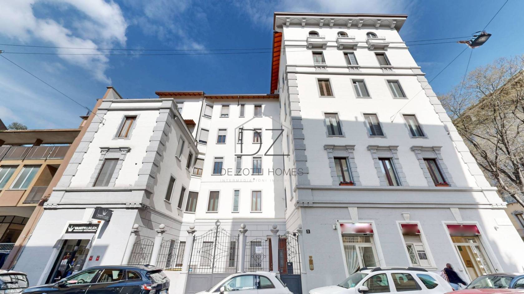 Via Mantegna 2 - in palazzo signorile, proponiamo in esclusiva bilocale completamente ristrutturato di circa 40 mq, posto al terzo piano con 
