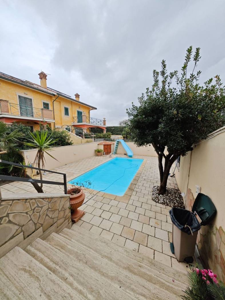 Piscina