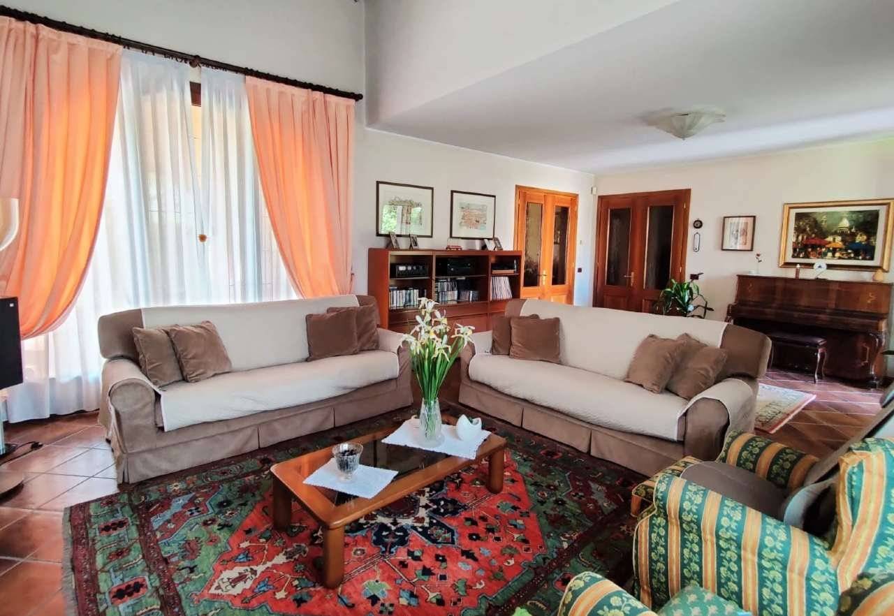 Salone