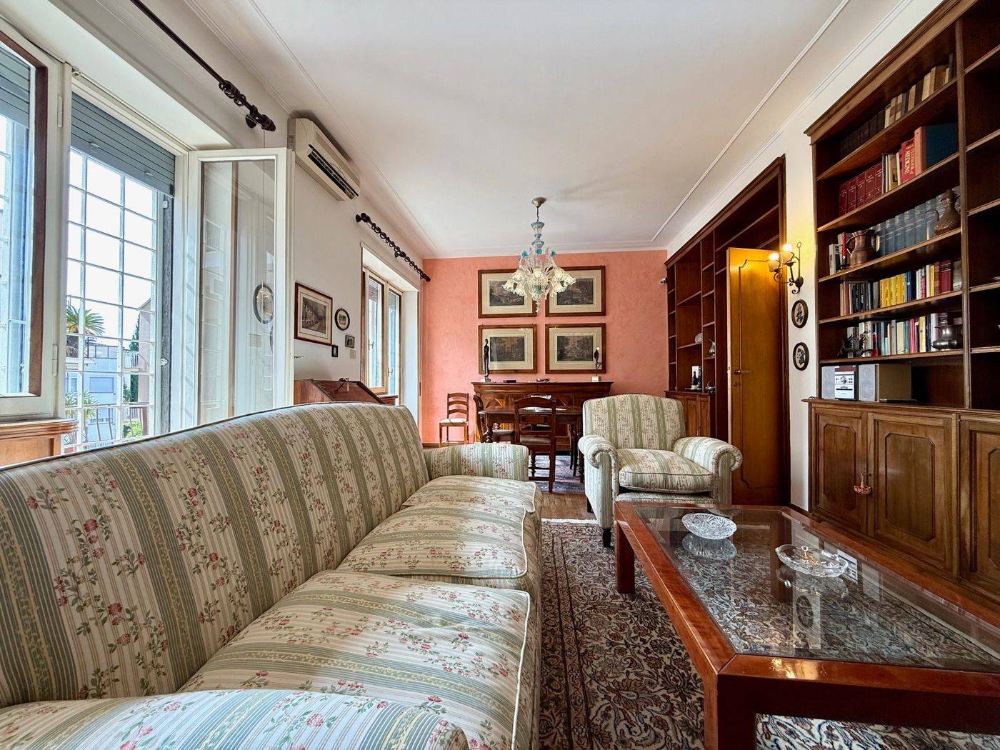 Salone