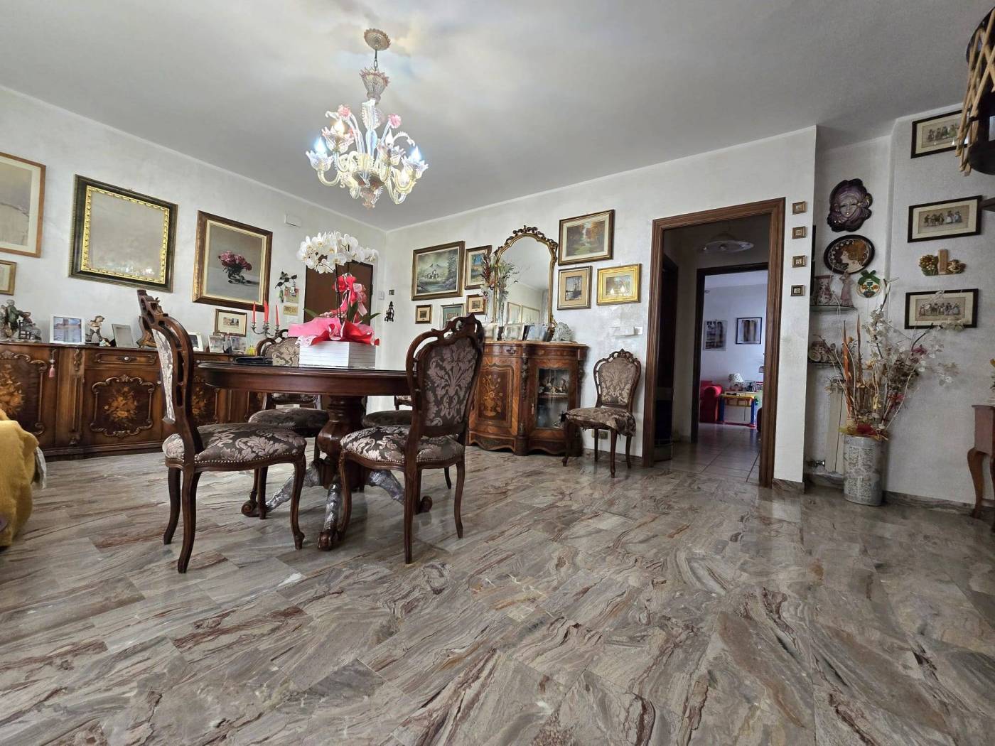 Salone