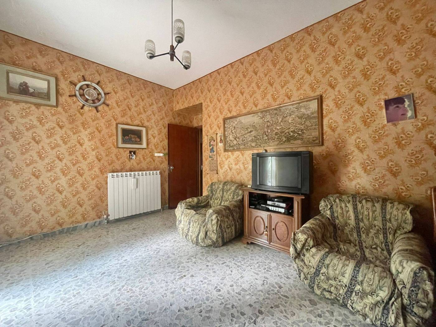Salone