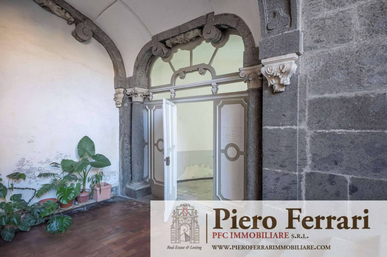 Interno palazzo Interno palazzo
