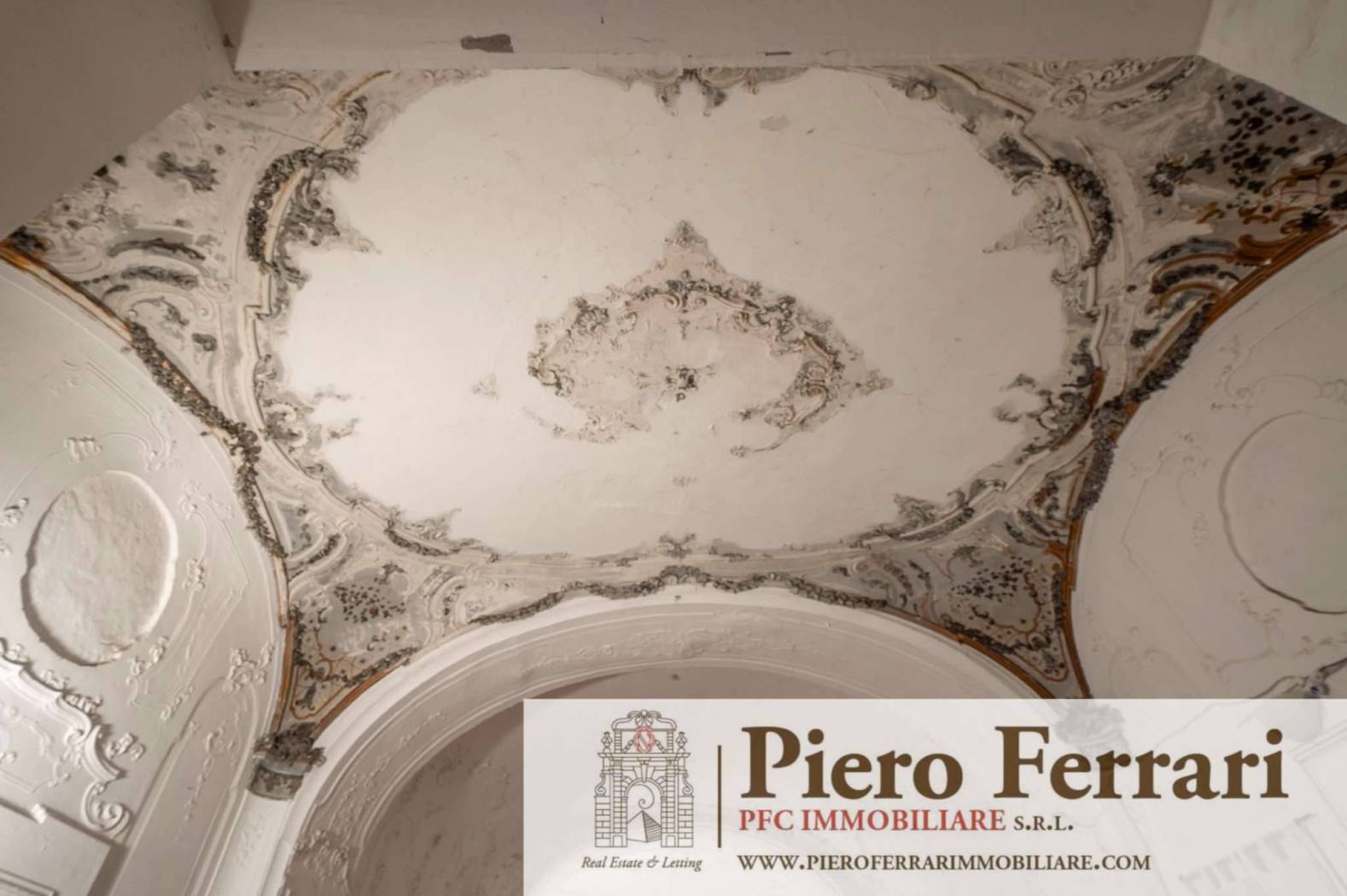 Interno palazzo Interno palazzo