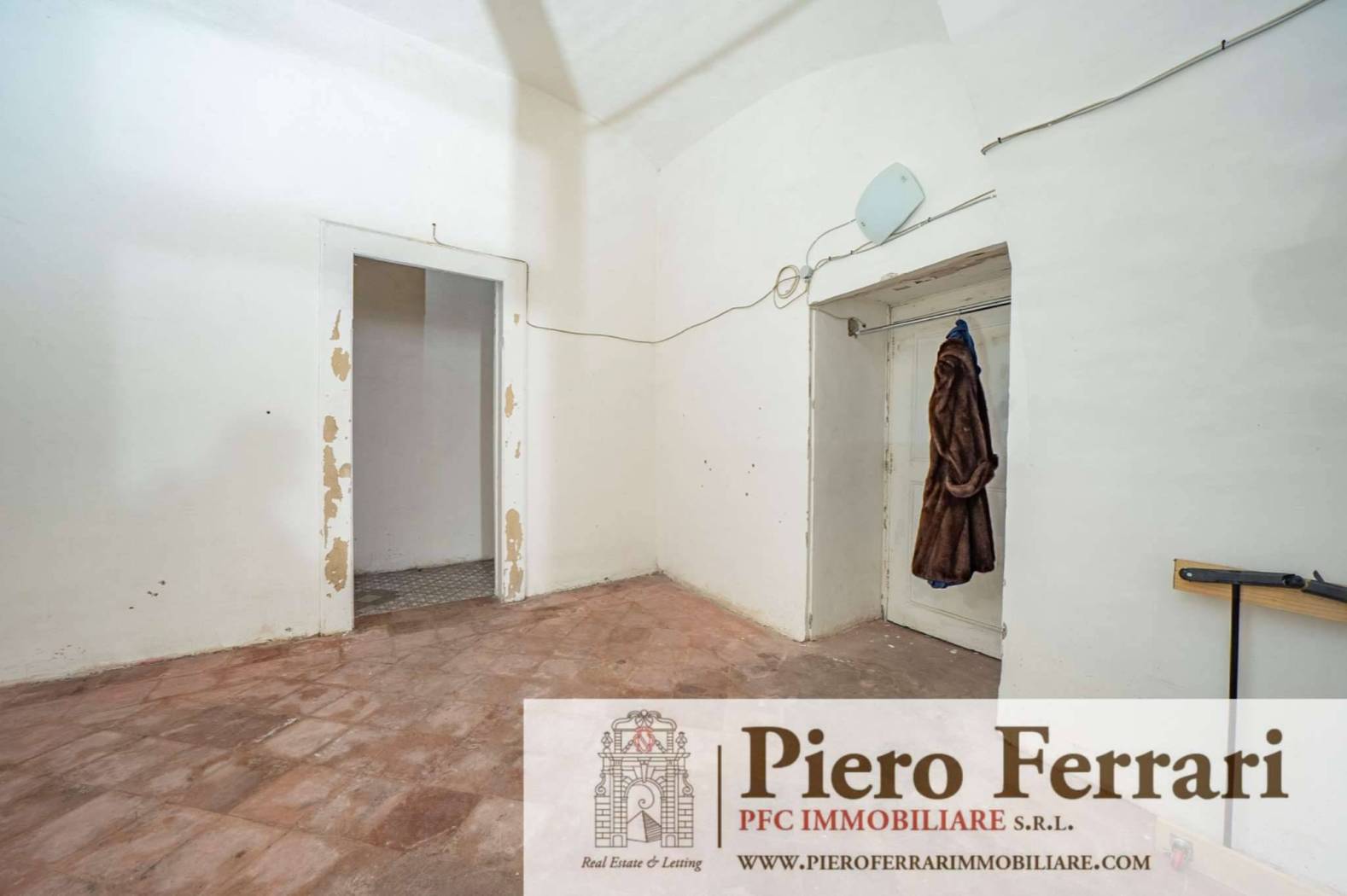 Interno non residenziale Interno non residenziale