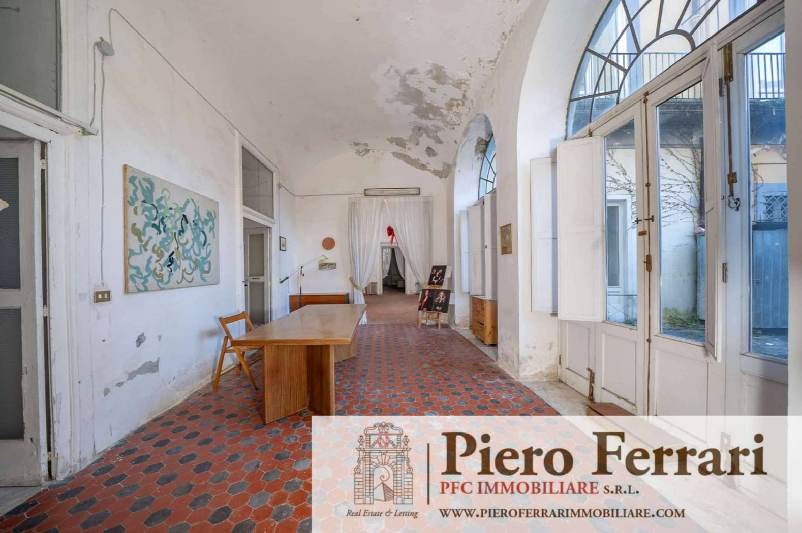 Interno non residenziale Interno non residenziale
