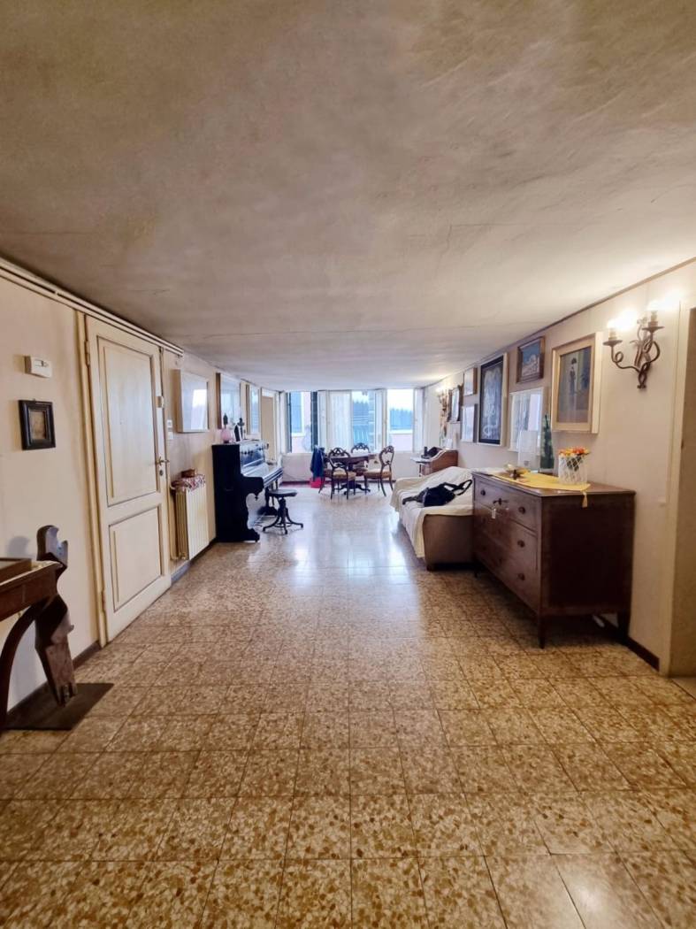 Salone