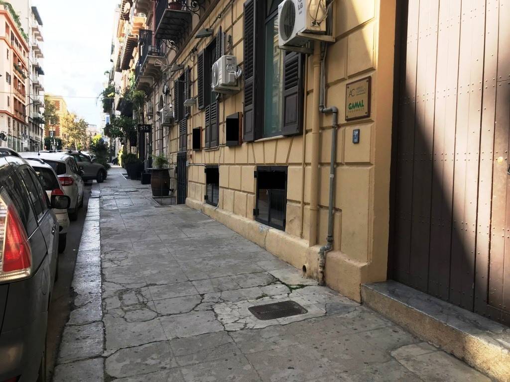 Zona Zona