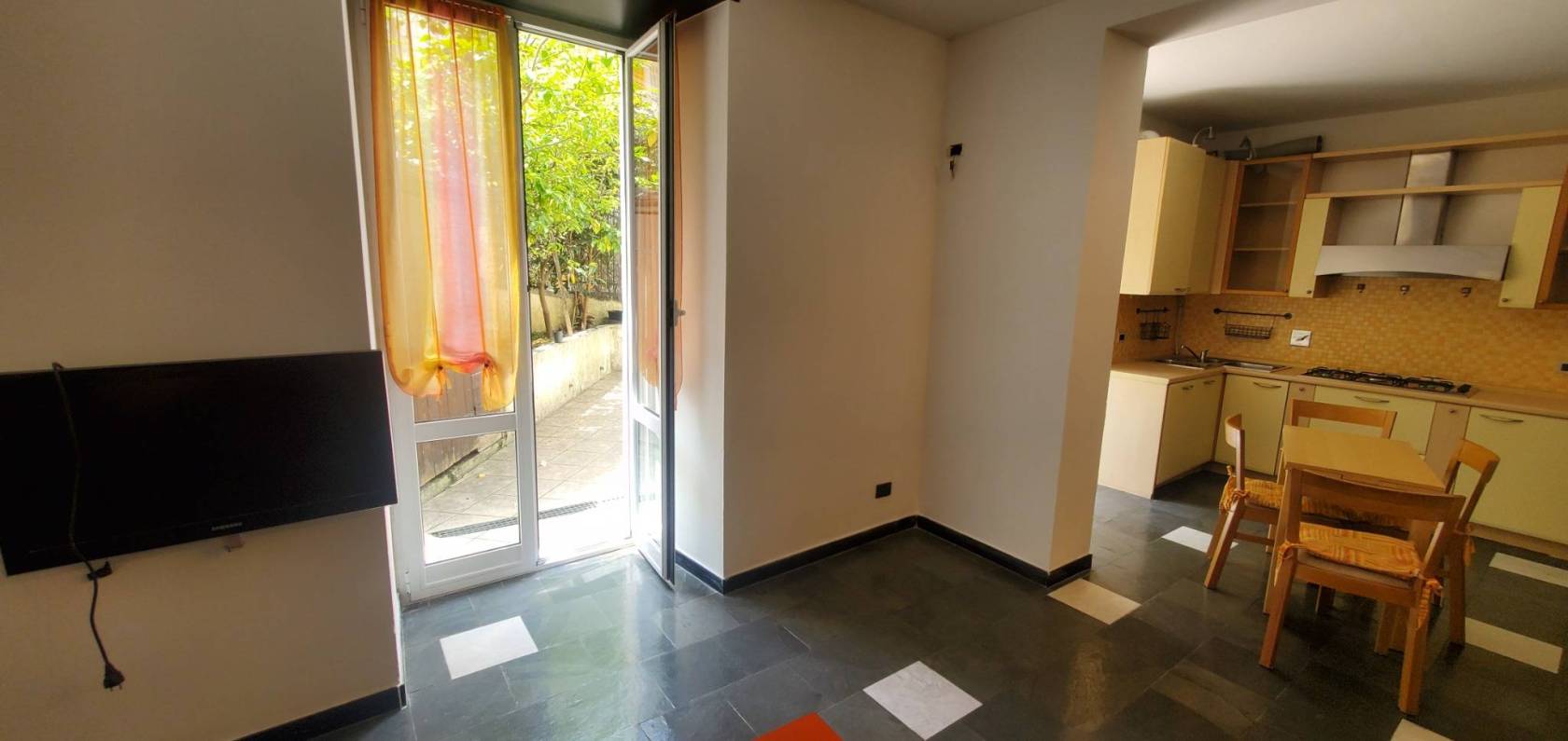 Salone
