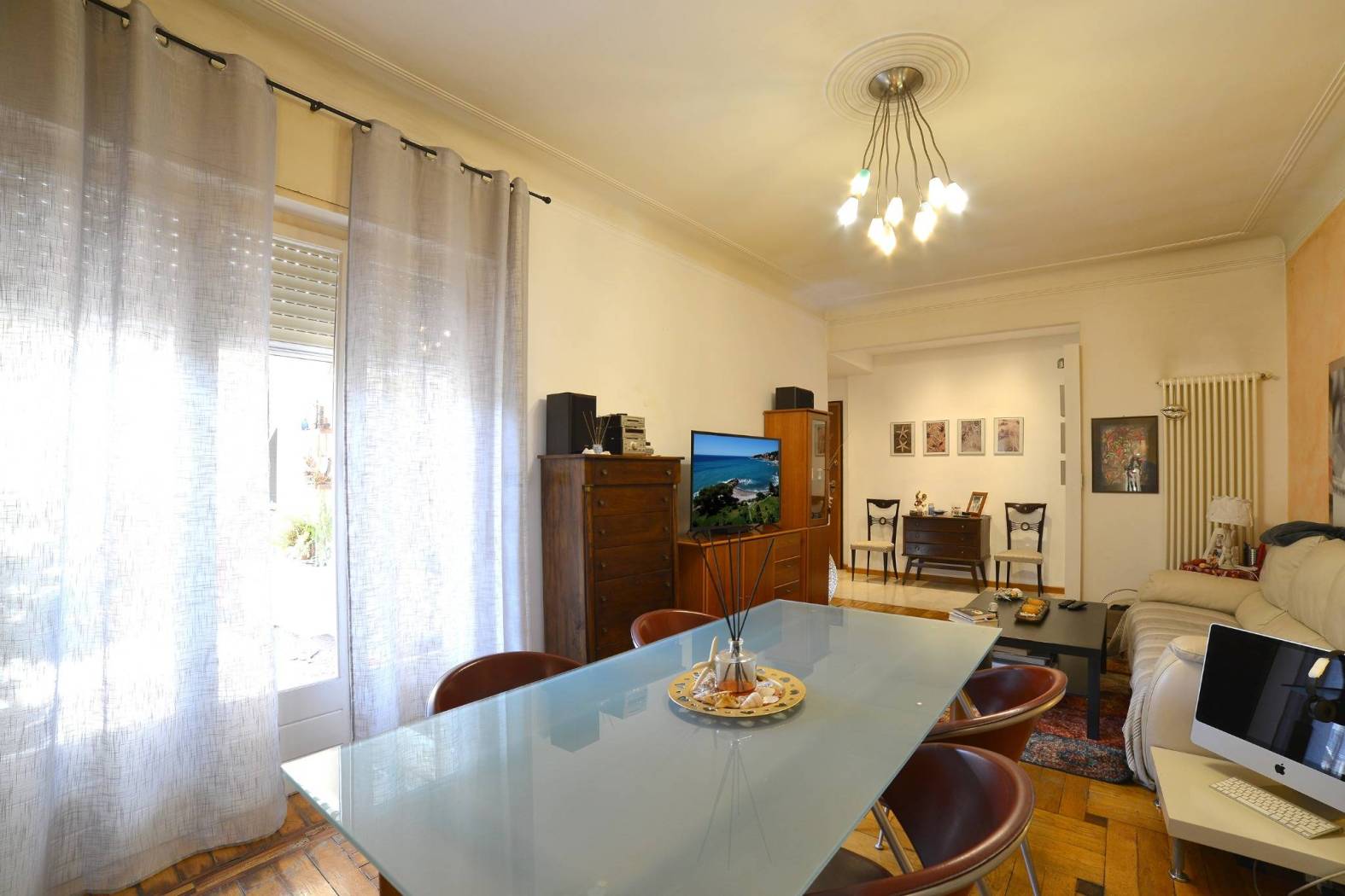Salone